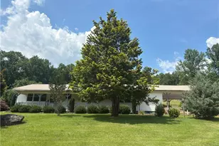 1163 Martin Head Cir, Dahlonega, GA 30533 - Photo 2