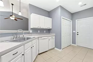 5823 N Cove Rd, Gainesville, GA 30504 - Photo 12