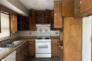 667 King Rd, Stone Mountain, GA 30088 - Photo 6
