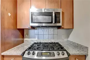 3338 Peachtree Rd NE, Atlanta, GA 30326 - Photo 10