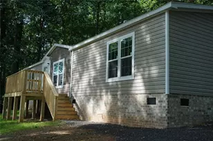 210 Woodland St, Homer, GA 30547 - Photo 4