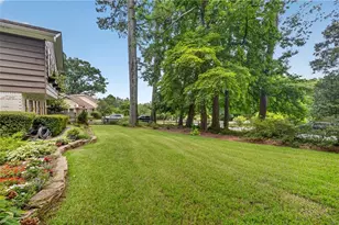1701 Driftwood Pl, Snellville, GA 30078 - Photo 4