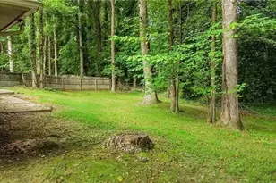 1328 Hidden Hills Pkwy, Stone Mountain, GA 30088 - Photo 18