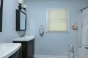1328 Hidden Hills Pkwy, Stone Mountain, GA 30088 - Photo 16