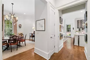39 W Wesley Rd NW, Atlanta, GA 30305 - Photo 12