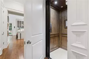 39 W Wesley Rd NW, Atlanta, GA 30305 - Photo 14