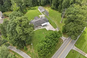 3651 Ledan Rd, Gainesville, GA 30506 - Photo 6