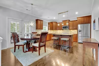 923 Van Briggle Path NE, Sugar Hill, GA 30518 - Photo 4