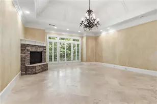 108 Waters Edge Dr, Woodstock, GA 30188 - Photo 4