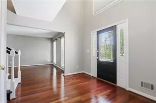 810 Devenish Ln, Roswell, GA 30075 - Photo 4