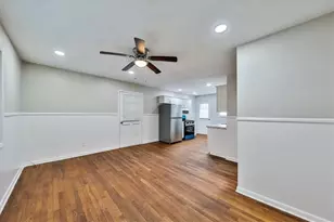 1076 Vonda Ln SW, Mableton, GA 30126 - Photo 14
