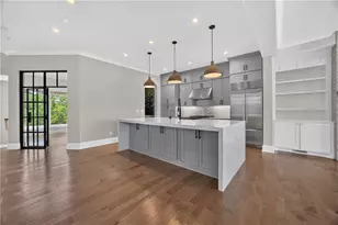 124 W Wieuca Rd NE, Sandy Springs, GA 30342 - Photo 2