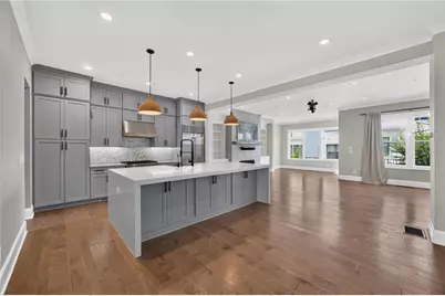 124 W Wieuca Road NE, Sandy Springs, GA 30342 - Photo 1