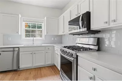 2123 Beacon Crest Drive, Buford, GA 30519 - Photo 8