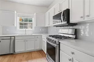 2123 Beacon Crest Dr, Buford, GA 30519 - Photo 8