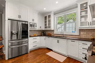 3590 Ivy Rd NE, Atlanta, GA 30342 - Photo 16