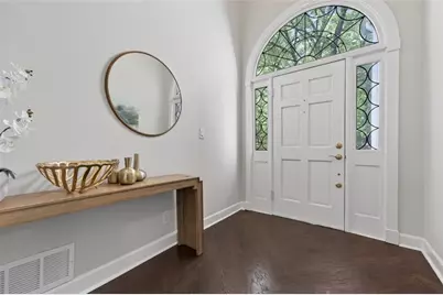 11 Mooregate Square NW, Atlanta, GA 30327 - Photo 6