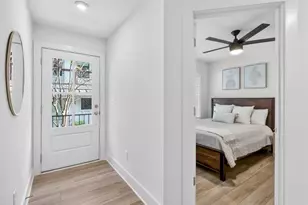 4455 Dandelion Ln, Atlanta, GA 30342 - Photo 4