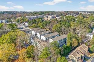 4455 Dandelion Ln, Atlanta, GA 30342 - Photo 36