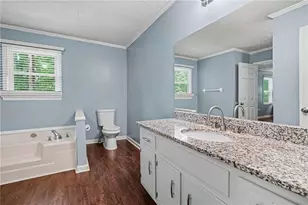 2726 Ravenwood Dr, Snellville, GA 30078 - Photo 4