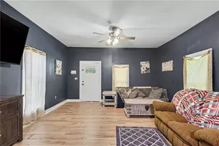 104 Sargent Kennon St, Newnan, GA 30263 - Photo 2