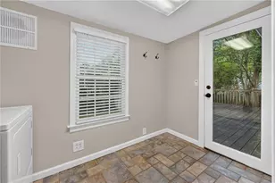 1654 Bristol Dr NE, Atlanta, GA 30329 - Photo 16