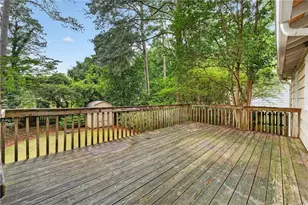 1654 Bristol Dr NE, Atlanta, GA 30329 - Photo 18