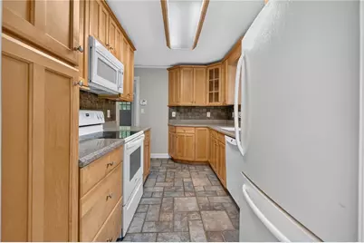1654 Bristol Drive NE, Atlanta, GA 30329 - Photo 8