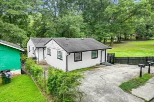 556 Cairo St NW, Atlanta, GA 30314 - Photo 2