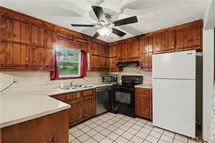 5894 Sutton Dr, Douglasville, GA 30135 - Photo 14