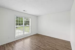 7065 Valley Landing Ct, Cumming, GA 30041 - Photo 8