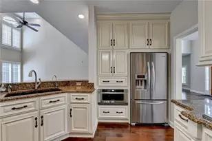 4614 Kiplin Lake Ct, Sugar Hill, GA 30518 - Photo 32