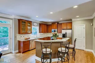 1655 Habershal Dr NW, Atlanta, GA 30318 - Photo 12