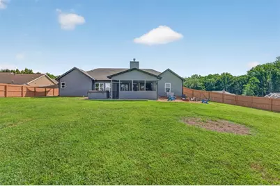 305 McMillian Ct, Winder, GA 30680 - Photo 4