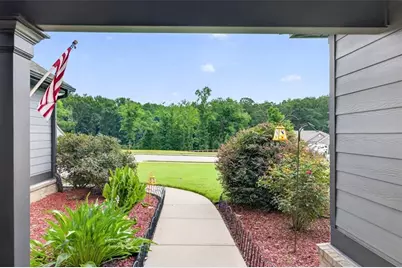 305 McMillian Ct, Winder, GA 30680 - Photo 2