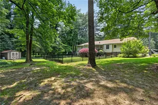2868 Hickory Ln, Snellville, GA 30078 - Photo 34