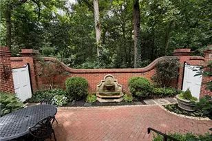 39 W Wesley Rd NW, Atlanta, GA 30305 - Photo 14