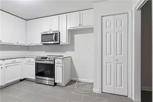 1406 The Ln, Lawrenceville, GA 30043 - Photo 4
