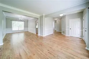 5715 Kennemore Dr, Alpharetta, GA 30004 - Photo 6
