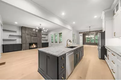 4095 Ashford Dunwoody Road NE, Atlanta, GA 30319 - Photo 10