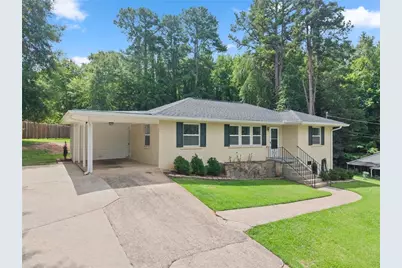 47 Cherokee Boulevard, Toccoa, GA 30577 - Photo 2