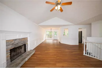 6532 Sundial Avenue, Flowery Branch, GA 30542 - Photo 4