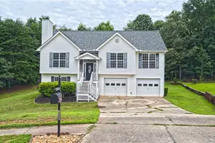6532 Sundial Ave, Flowery Branch, GA 30542 - Photo 1