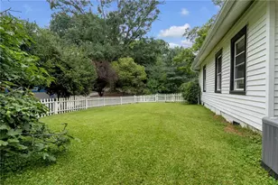 1608 Carroll Dr NW, Atlanta, GA 30318 - Photo 22