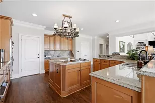 2271 Hunters Green Dr, Lawrenceville, GA 30043 - Photo 18
