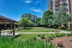 300 Johnson Ferry Road NE, Sandy Springs, GA 30328 - Photo 32