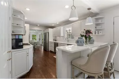 4770 Chatworth Court, Sandy Springs, GA 30342 - Photo 16