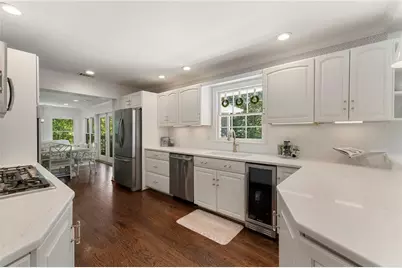 4770 Chatworth Court, Sandy Springs, GA 30342 - Photo 18