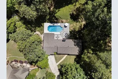 4770 Chatworth Court, Sandy Springs, GA 30342 - Photo 4
