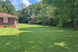 2323 Locust Grove Rd, Griffin, GA 30223 - Photo 10